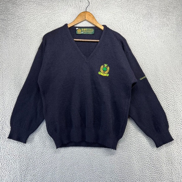 Vintage Blarney Castle Sweater Men's Medium Blue Dark Ireland Wool Embroidered - Picture 1 of 11